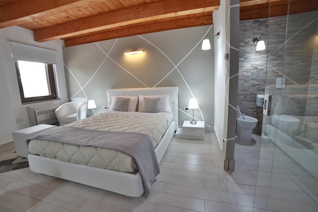 Villa Giulia Del Cavaliere Castrovillari Eksteriør billede